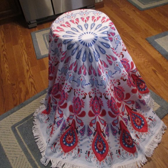 Shiraleah Chicago Round Polyester Tablecloth w/Fringe Paisley - Picture 1 of 2
